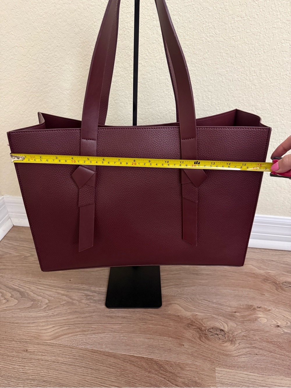 Rachel Zoe Arialith Large Tote Bag - Picture 8 of 10